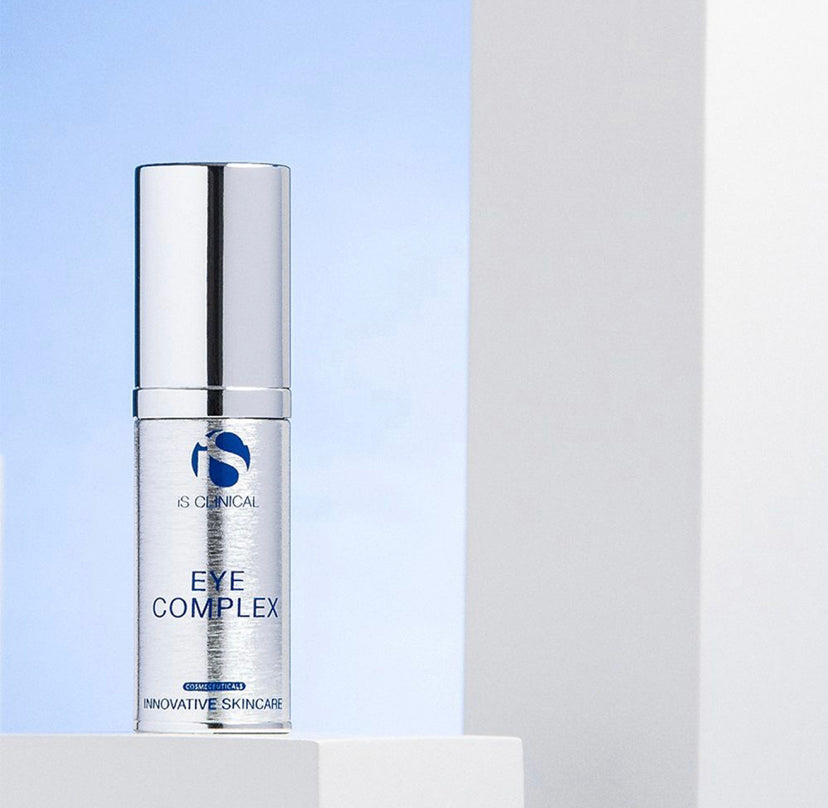 Крем для догляду за зоною навколо очей з ретинолом | Is Clinical Eye Complex