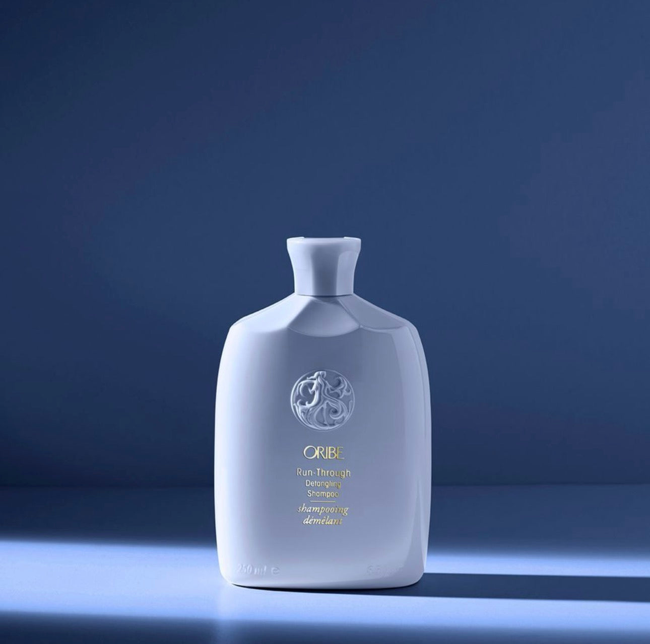 Oribe Run-Through Detangling Shampoo — шампунь для легкого розчісування та шовковистості волосся