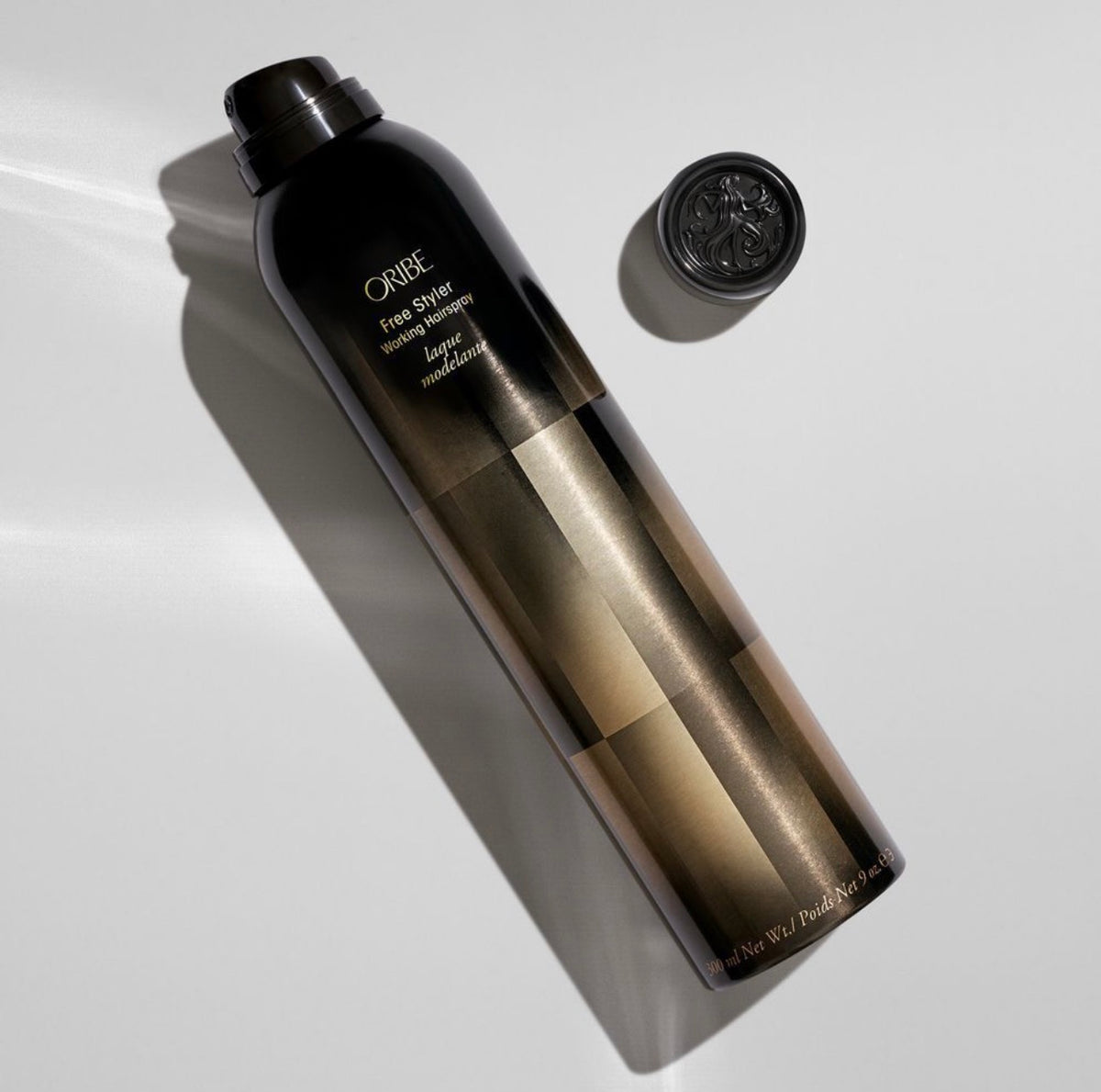 Oribe Free Styler — універсальний лак для волосся з природною фіксацією