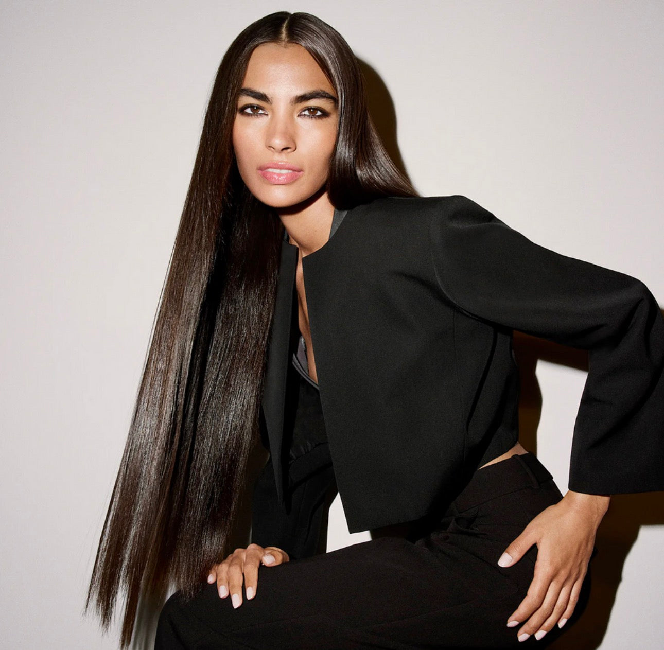 Oribe Run-Through Detangling Primer — Незмивний спрей-кондиціонер для полегшення розчісування волосся