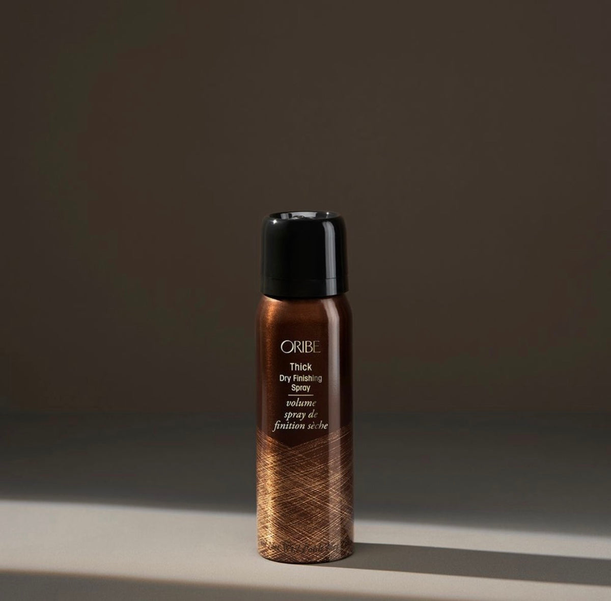 Oribe Thick Dry Finishing Spray — сухий спрей для розкішного об’єму та густоти волосся