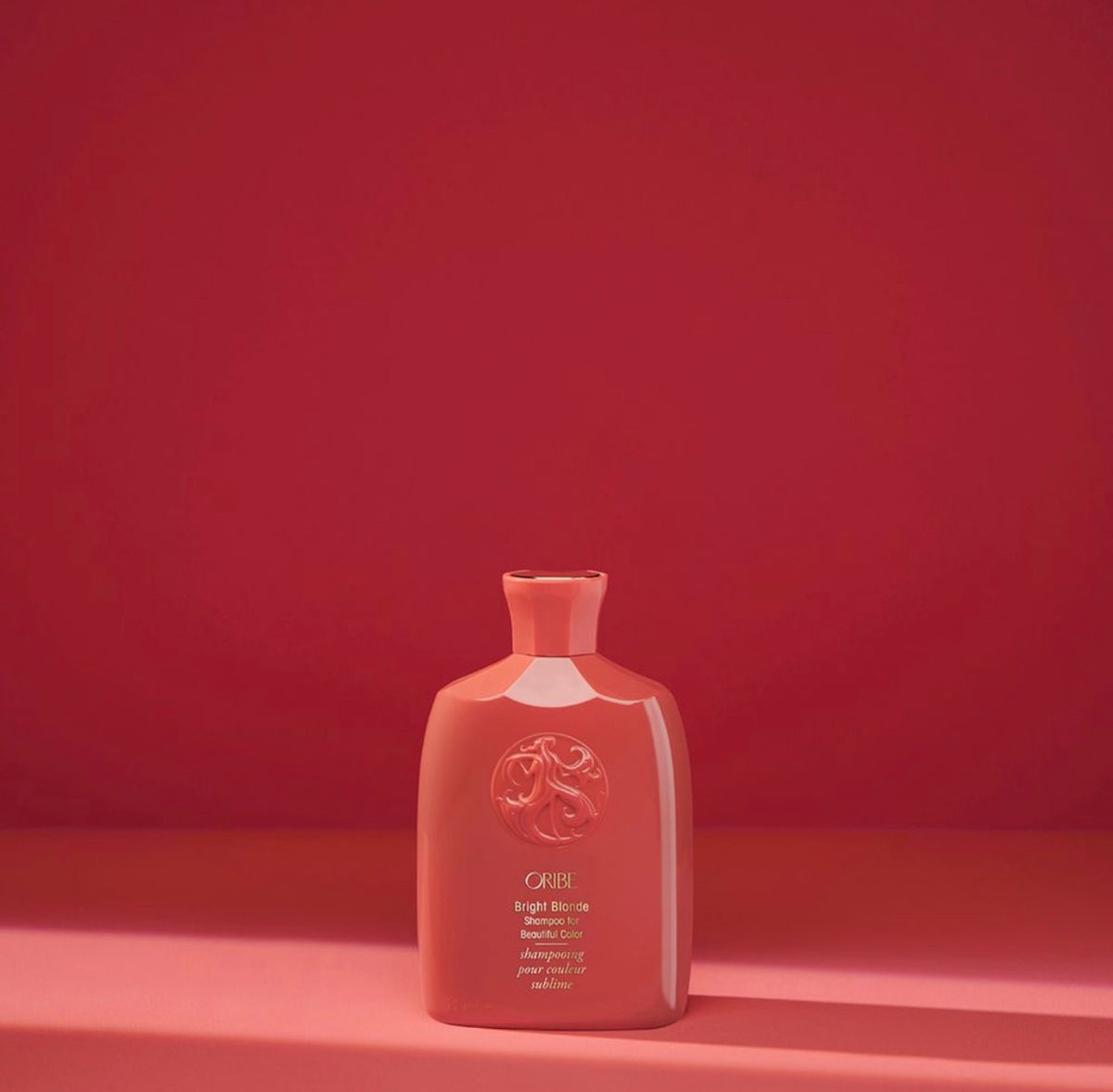 Oribe Bright Blonde Shampoo for Beautiful Color — шампунь для підтримки ідеального блонду та захисту кольору