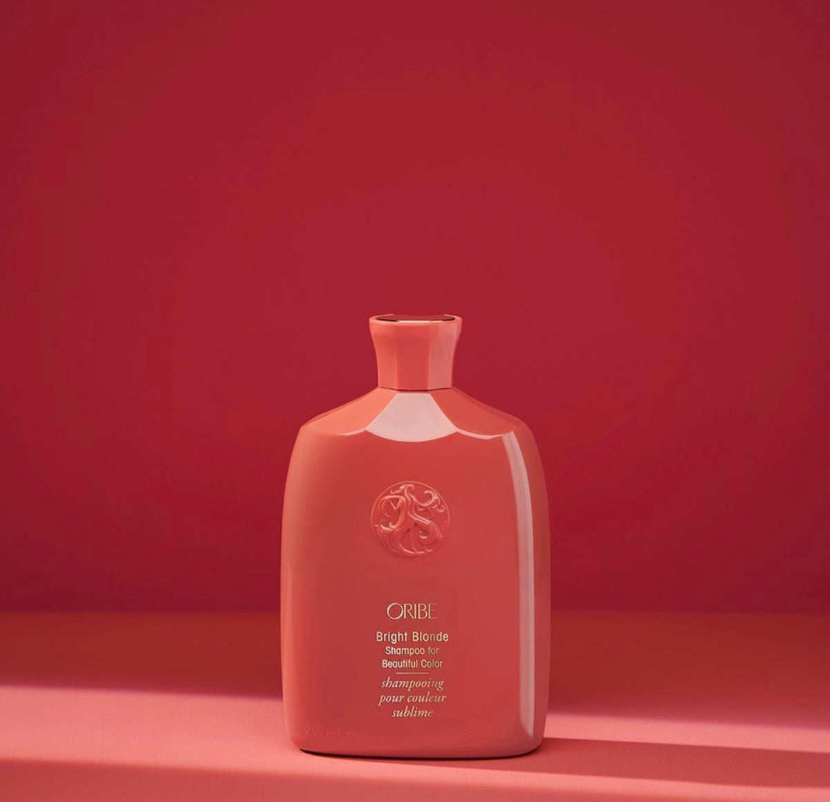 Oribe Bright Blonde Shampoo for Beautiful Color — шампунь для підтримки ідеального блонду та захисту кольору