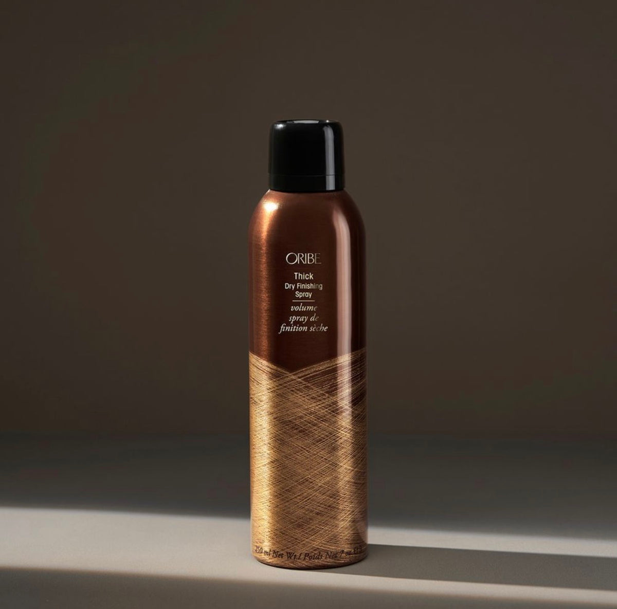 Oribe Thick Dry Finishing Spray — сухий спрей для розкішного об’єму та густоти волосся