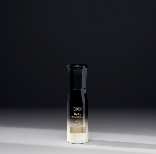 Oribe Mystify Restyling Spray — Спрей для оновлення та захисту укладки